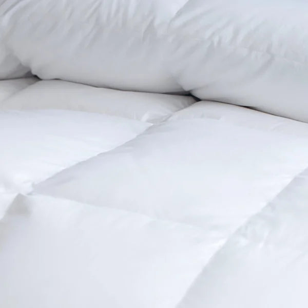 Highland Feather Iceland Canadian Hutterite White Goose Down Duvet 725 Filling Power