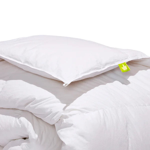 Canadian Down & Feather Company Regular Weight Hutterite White Duck Down Duvet