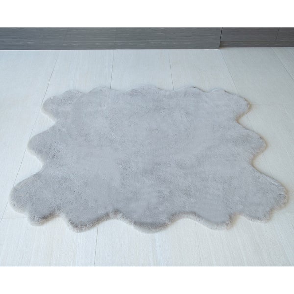 Mon Château Sexto Faux Fur Rug