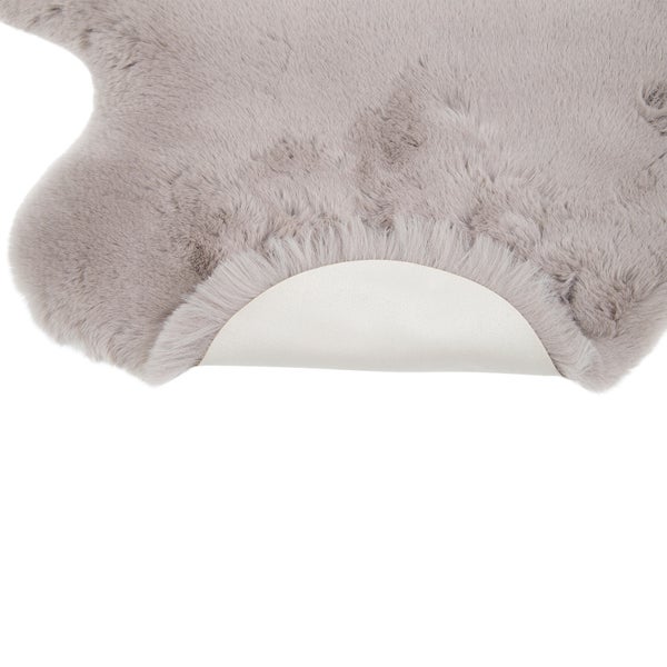 Mon Château Sexto Faux Fur Rug
