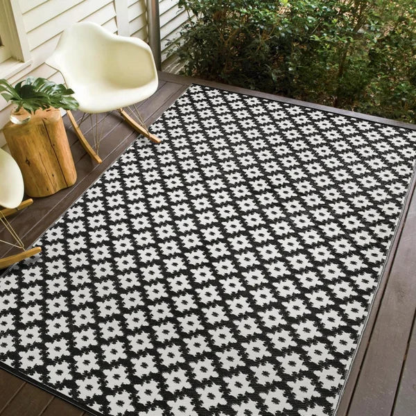 Viana Bahamas Collection Sequence Indoor/Outdoor Reversible Area Rug