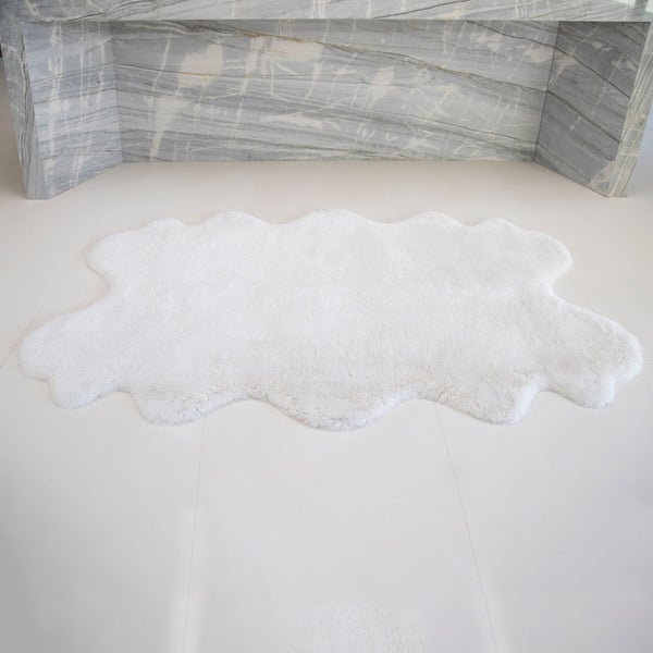 Mon Château Faux Fur Quad Rug
