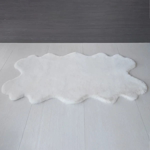 Mon Château Faux Fur Quad Rug