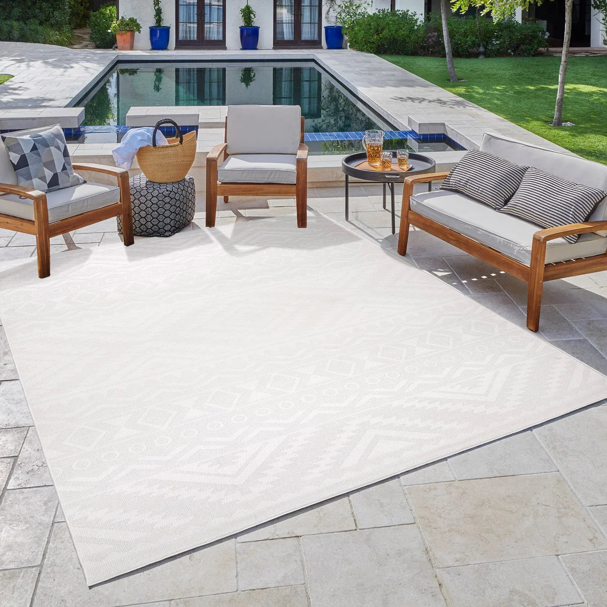 Gertmenian Naples Collection Chalon Indoor/Outdoor Area Rug