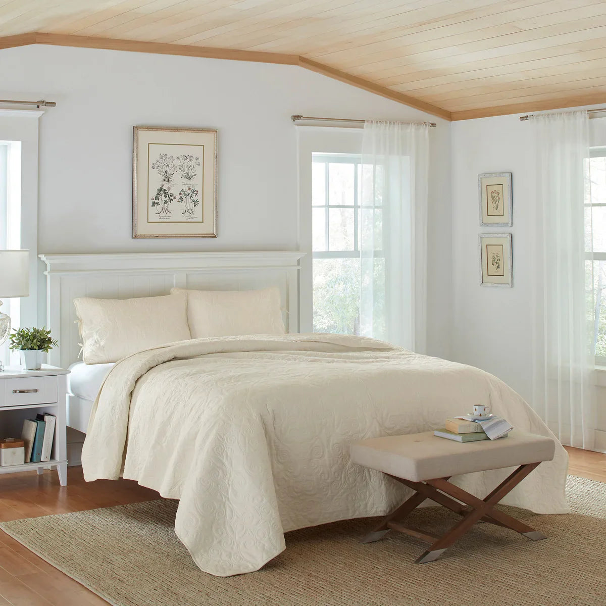 Laura Ashley - Quilt Set