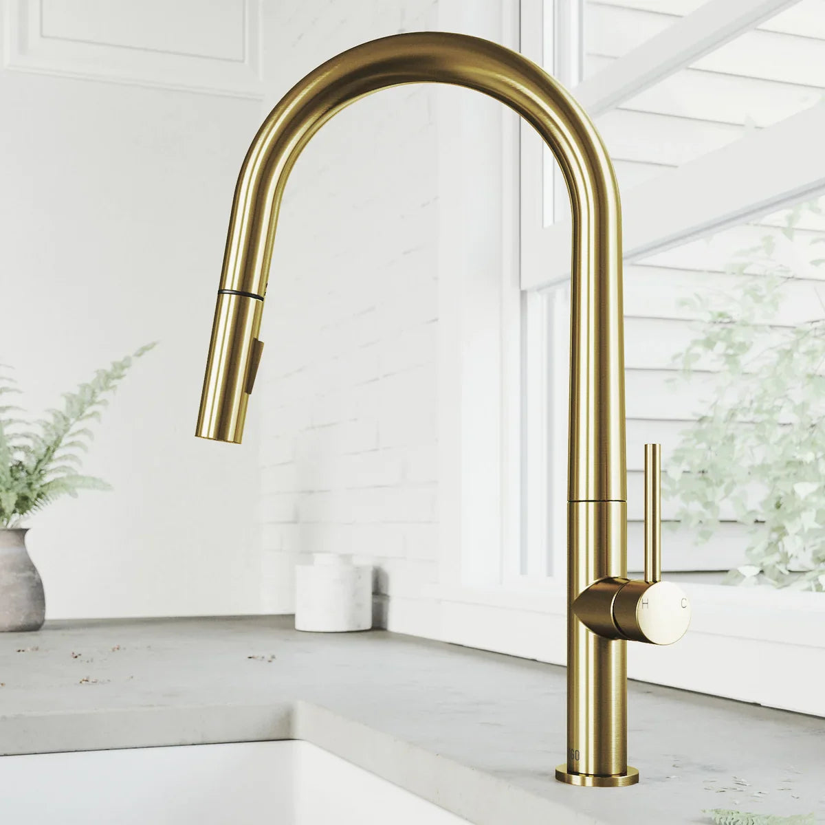 VIGO Greenwich Pull-down Kitchen Faucet