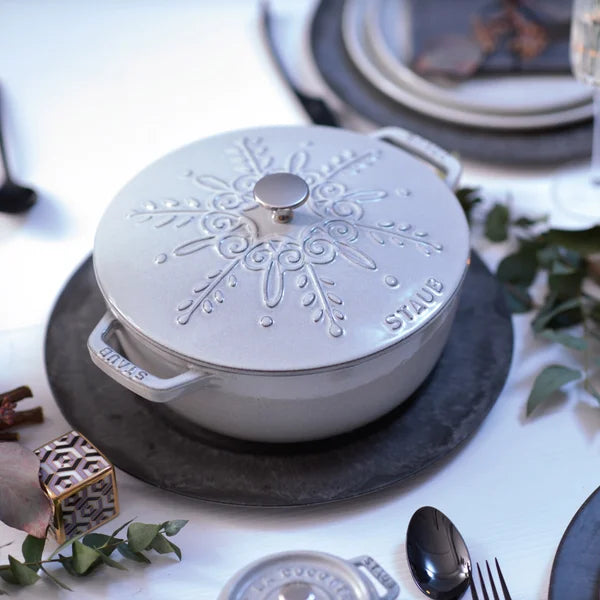 STAUB Winter Essential Oven with Snowflake Lid 3.75qt