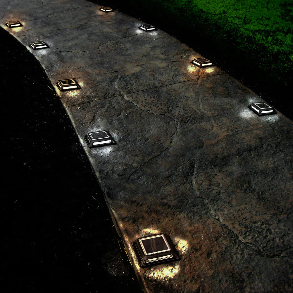 Classy Caps Muskoka Universal Solar Deck and Post Light, 2-pack