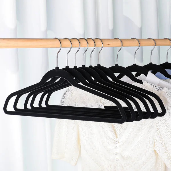 100 Non-Slip Flocked Hangers