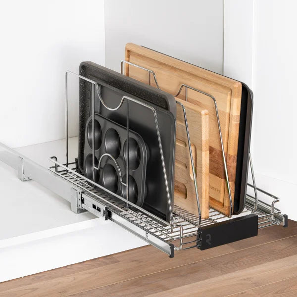 Richelieu Adjustable Pull-Out Pan Divider