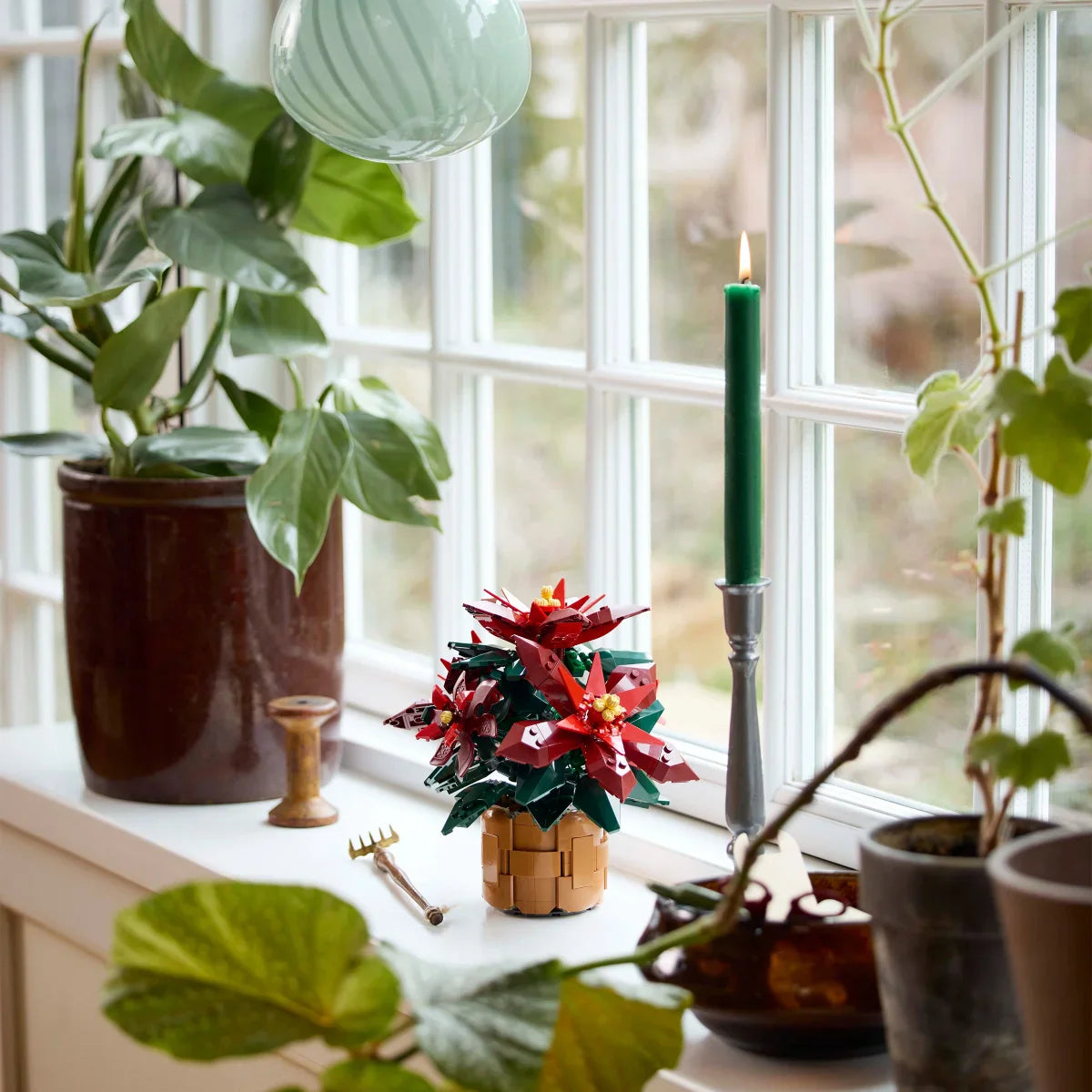 LEGO Icons Poinsettia Plant Building Set and Centerpiece Table Decoration 10370