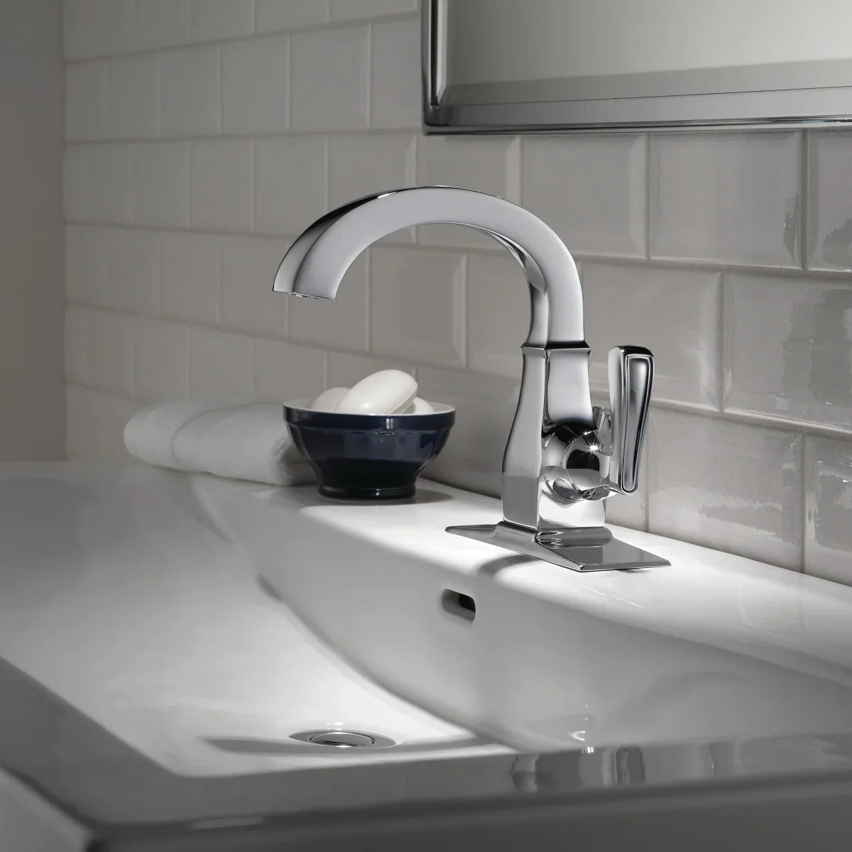 Delta Lakewood Single Handle Bathroom Faucet