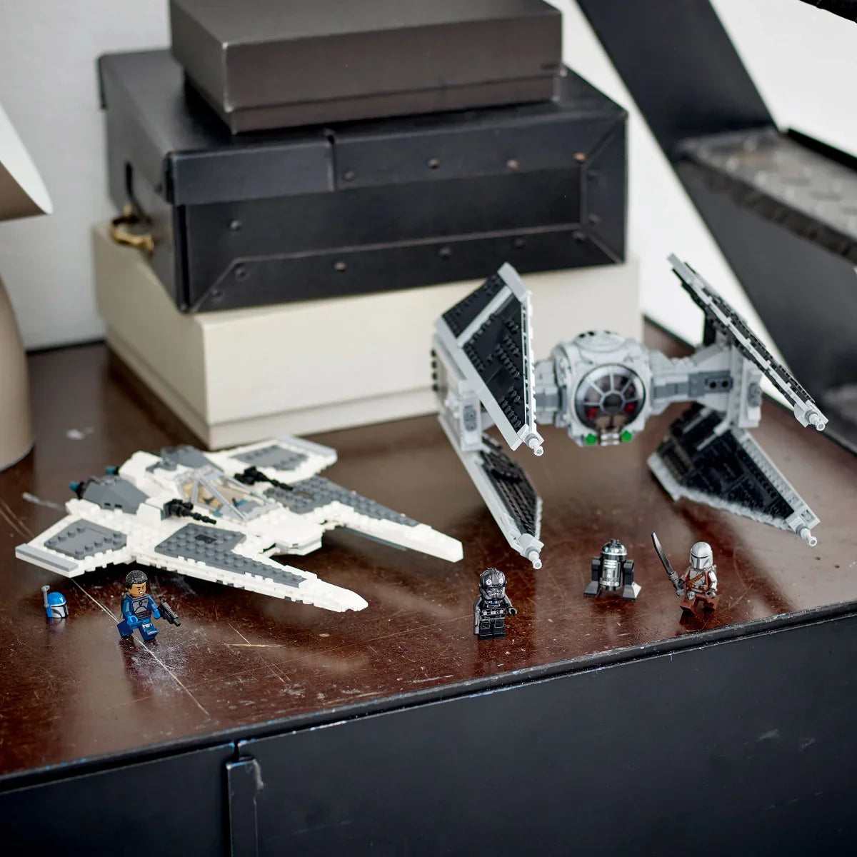 LEGO Star Wars Mandalorian Fang Fighter vs. TIE Interceptor