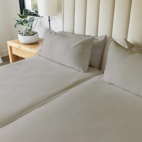 Jennifer Adams Split King Sheet Set, 7-piece