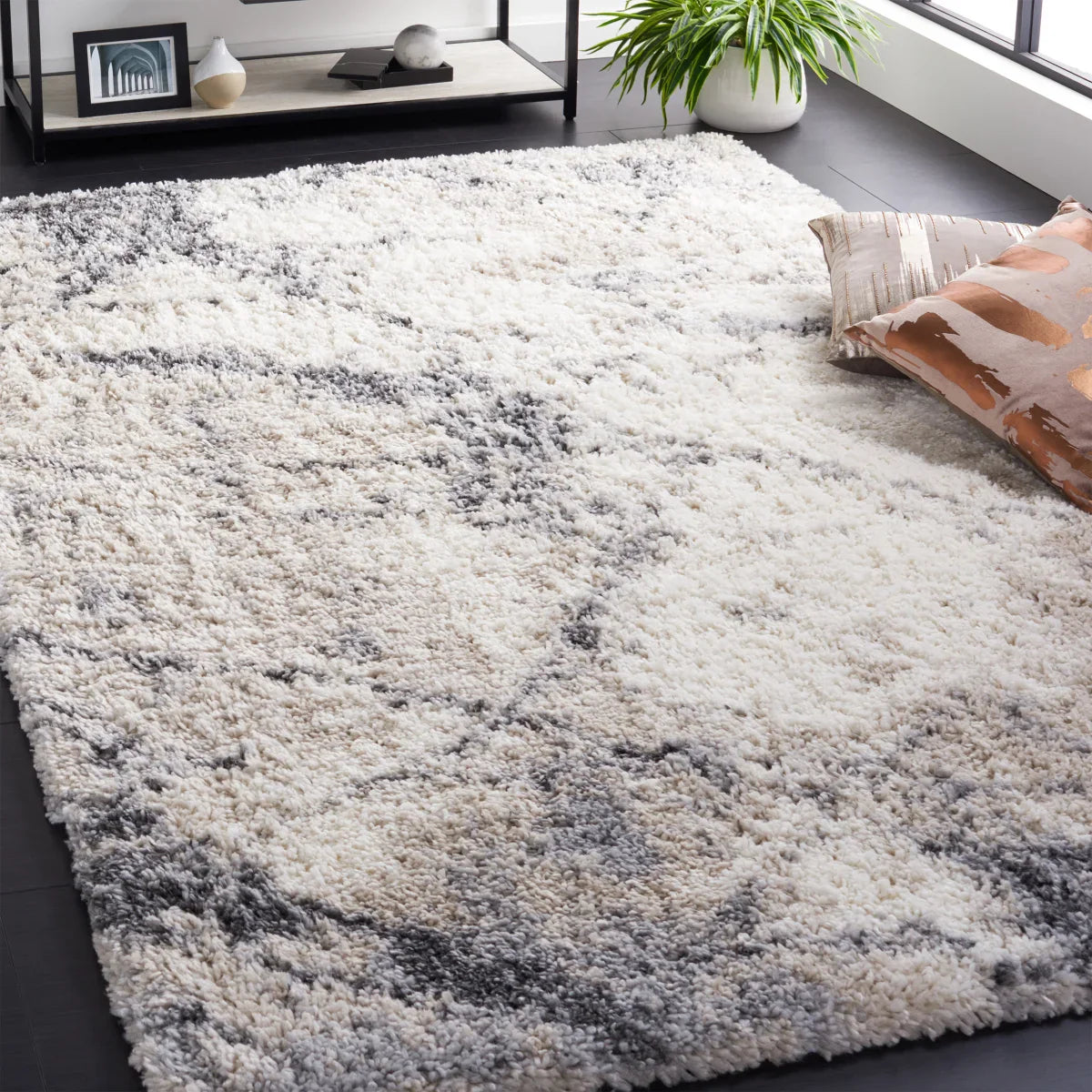 Safavieh Fontana Collection Indoor Area Rug