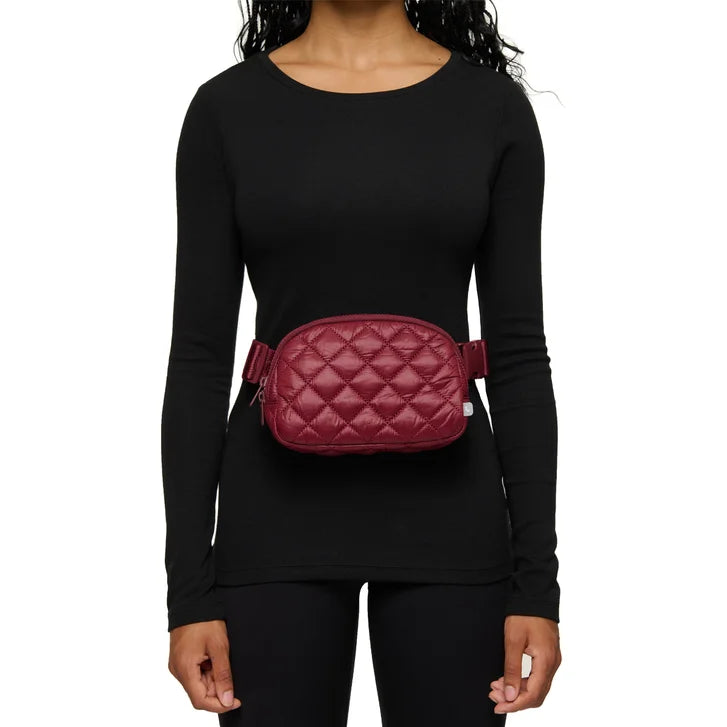 Lolë Unisex Quilted Belt Bag