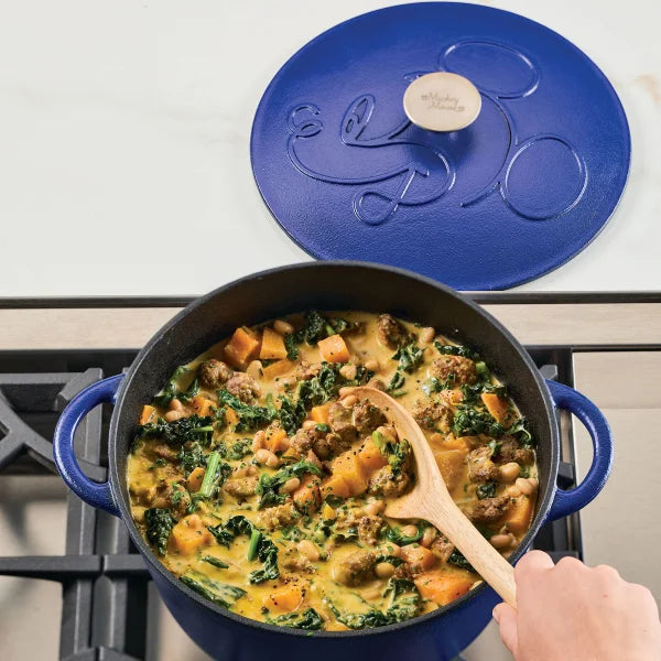 Farberware - Disney Cast Iron Dutch Oven, 4.5 L (4.75 qt.)