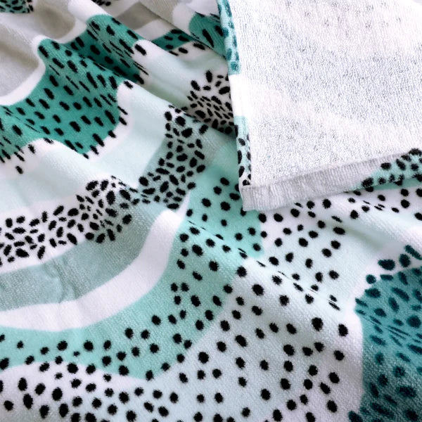 Life Comfort Hooded Wearable Towel