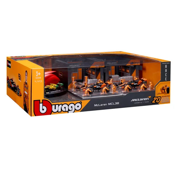 1:43 McLaren Formula Racing Paddock