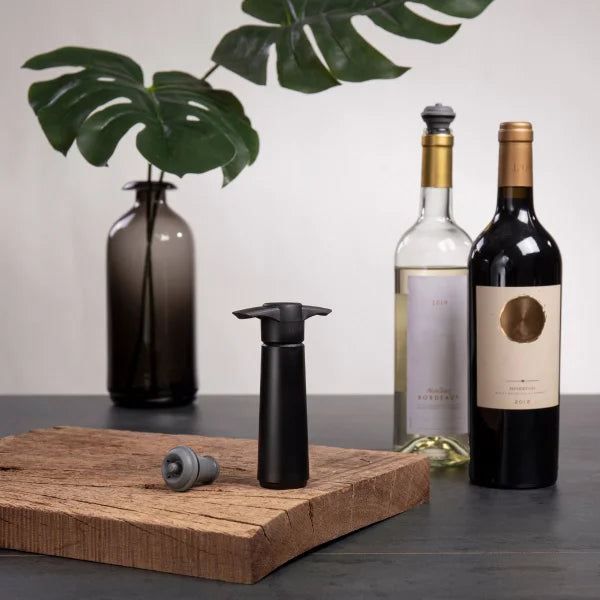 Vacu Vin Wine Saver Set with Stoppers, 11-piece