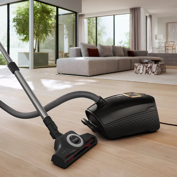 Miele Guard L1 Cat & Dog Plus Canister Vacuum