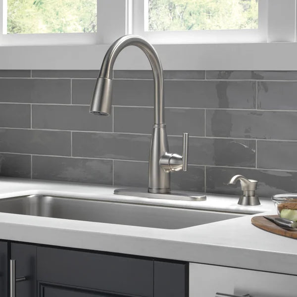 Delta Varos Single Handle Pull-Down Kitchen Faucet