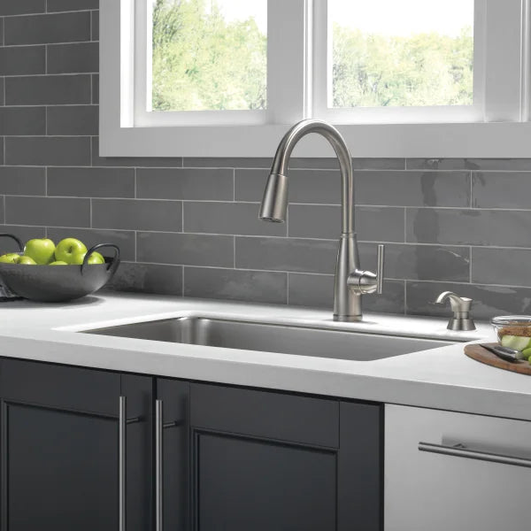 Delta Varos Single Handle Pull-Down Kitchen Faucet