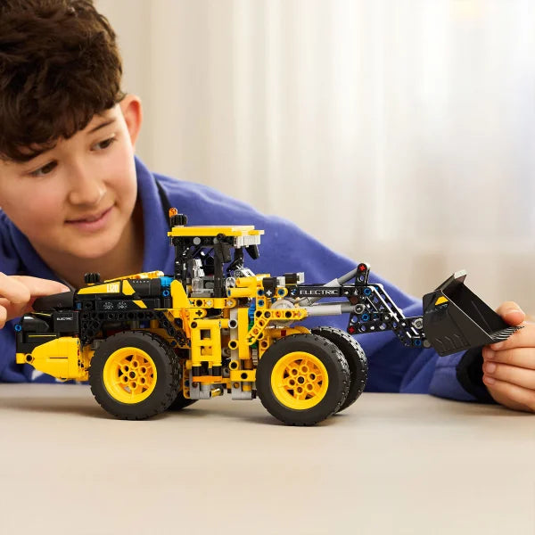 LEGO Technic Volvo L120 Electric Wheel Loader 42209