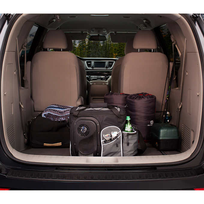 Koolatron D25 Soft Bag 24.5 L (26 qt) 12V Electric Cooler with AC Adapter